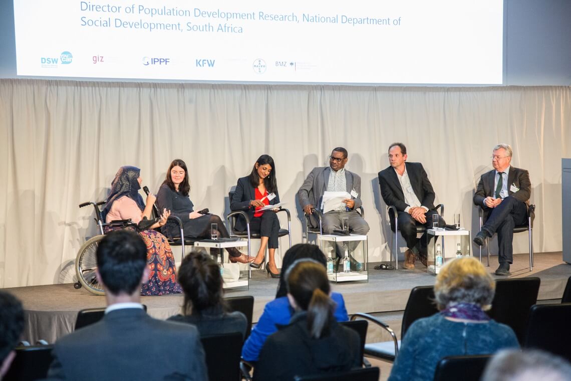 Panellists discuss digital potential and risks for SRHR